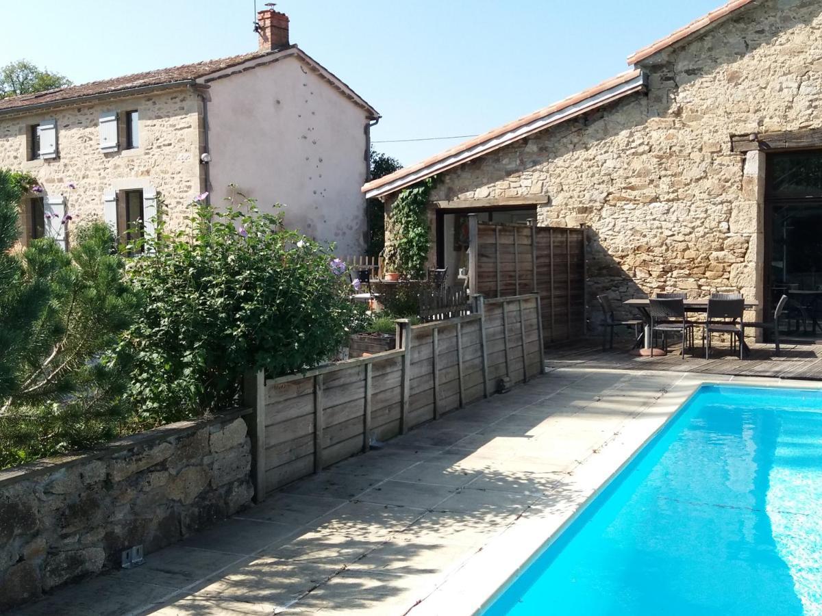 Chambre D'Hotes La Thibaudiere Bressuire Bagian luar foto