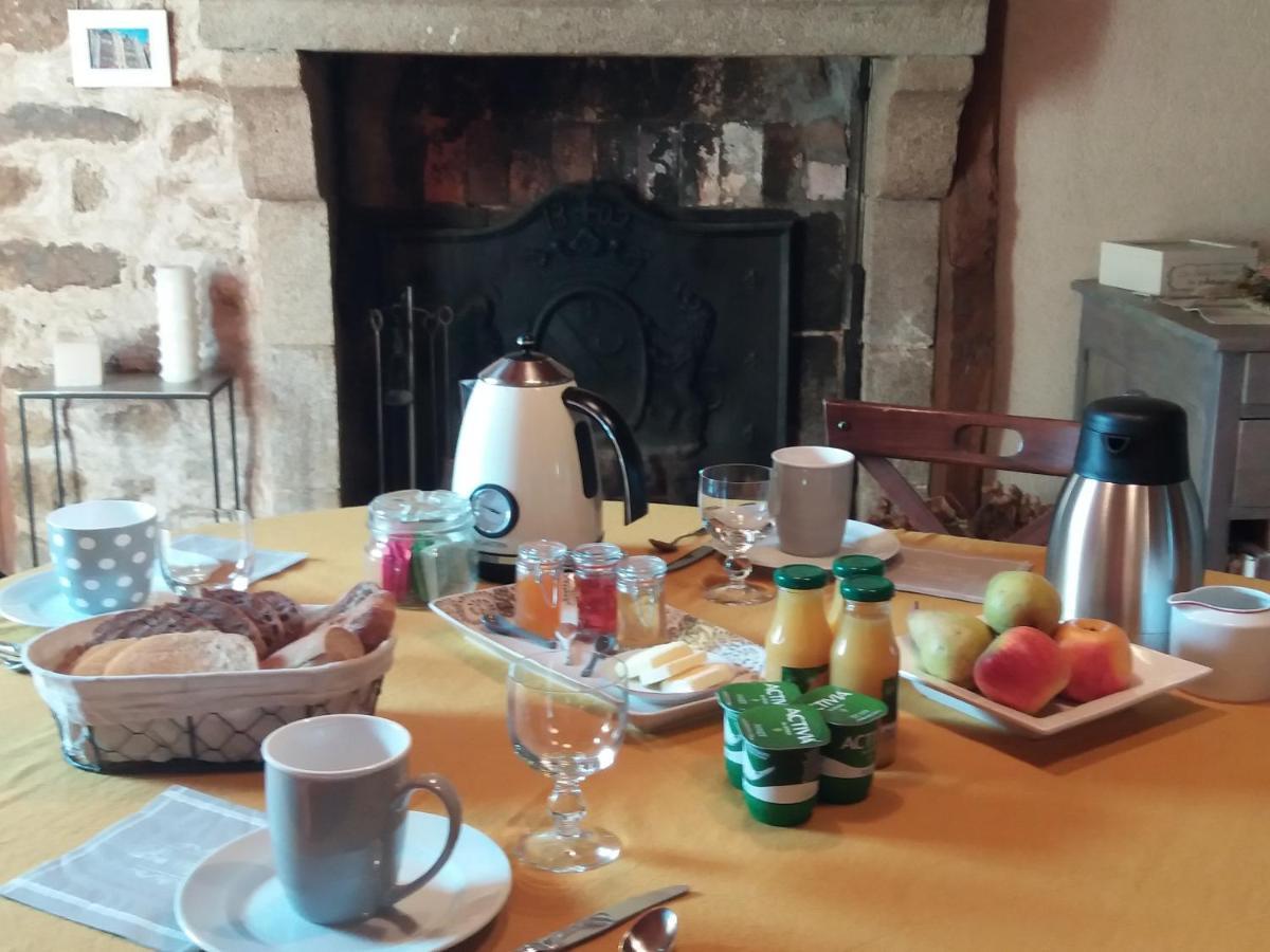 Chambre D'Hotes La Thibaudiere Bressuire Bagian luar foto